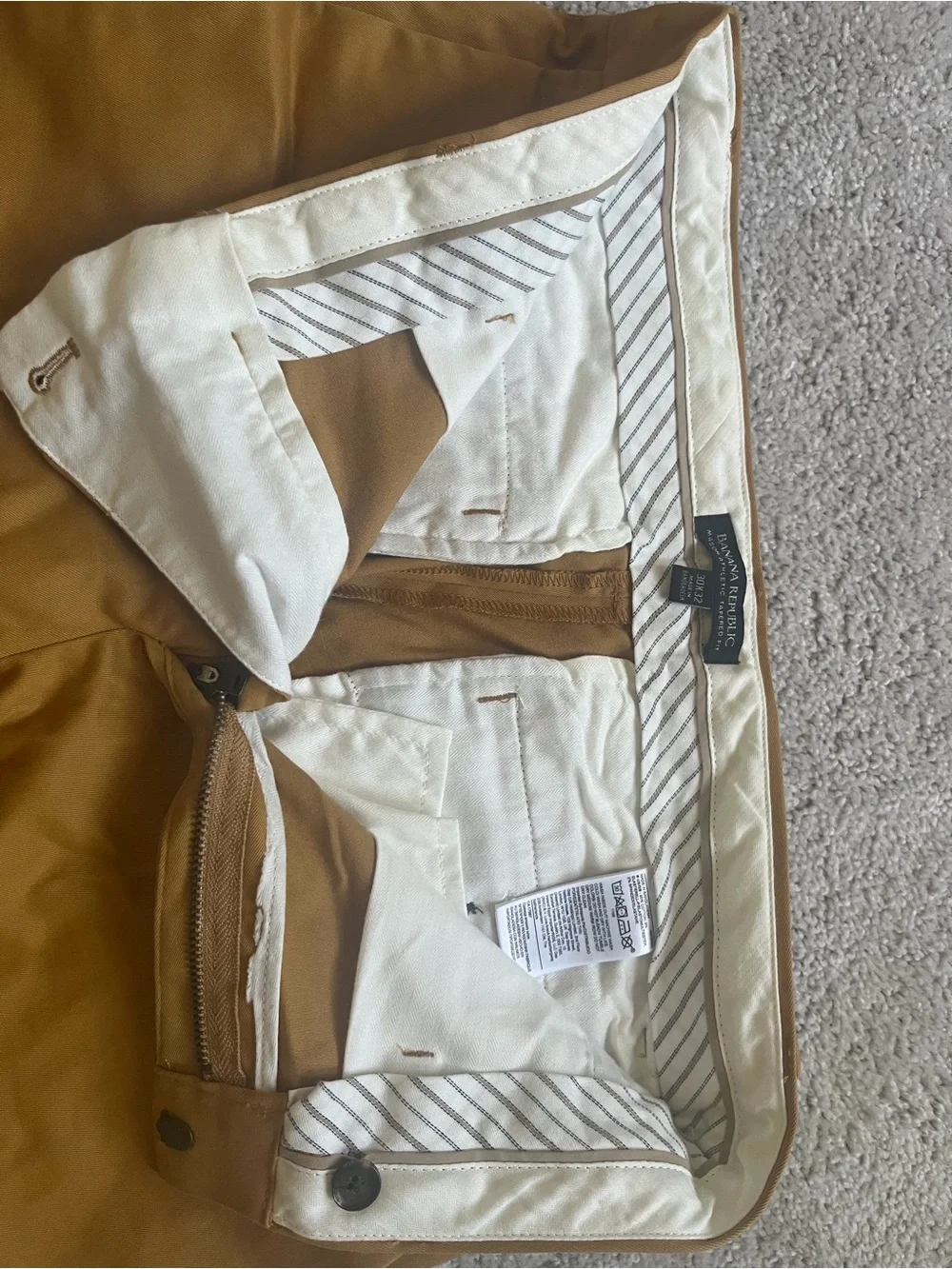 Banana Republic Men's Mustard Mason Athletic Tapered Fit Chino Pants